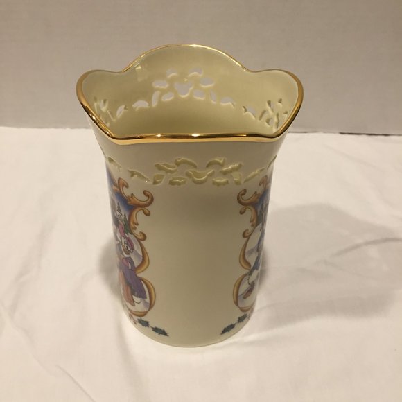 Mickey's Candlelight Carolers Disney x Lenox Vase - Picture 4 of 6